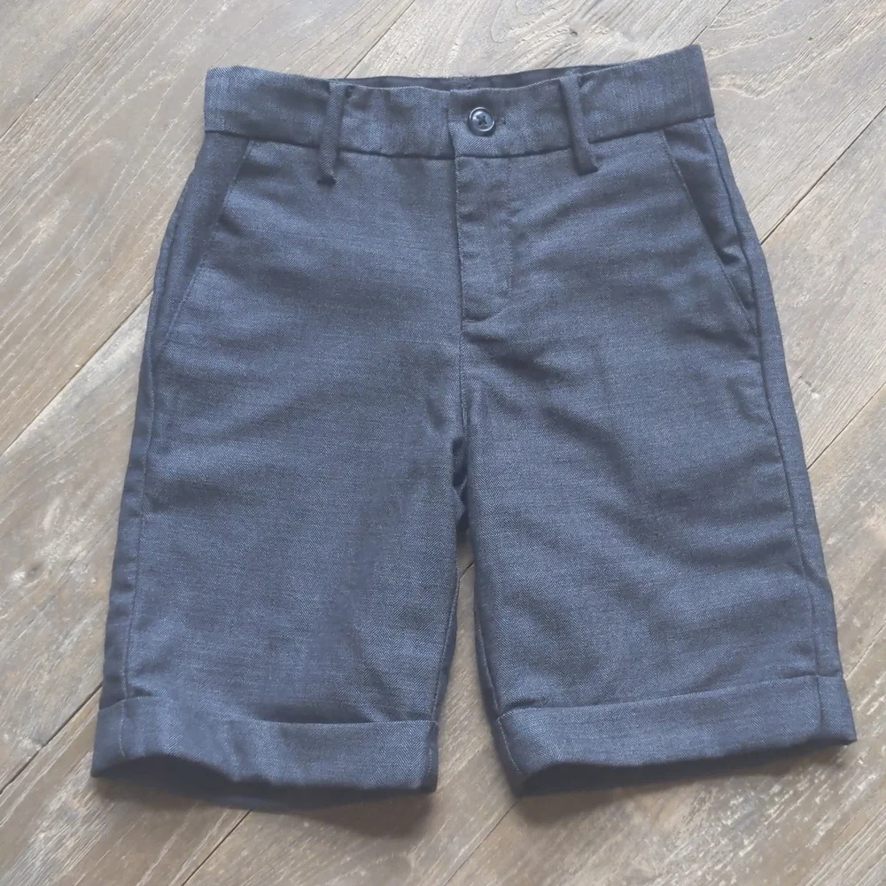 Size 5 Janie and Jack special occasion herringbone pattern wool pocketed shorts